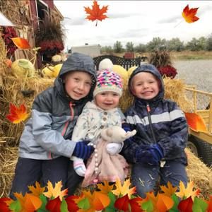 Meet your Posher, Emilee